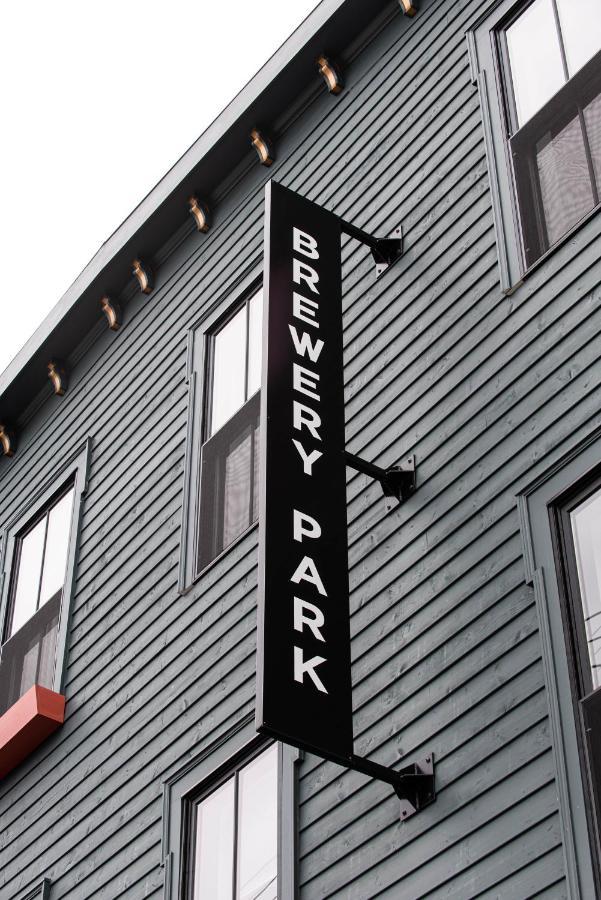 Brewery Park Aparthotel Halifax Esterno foto